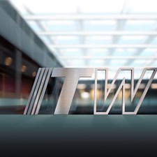 ITW Reports First Quarter 2024 Results